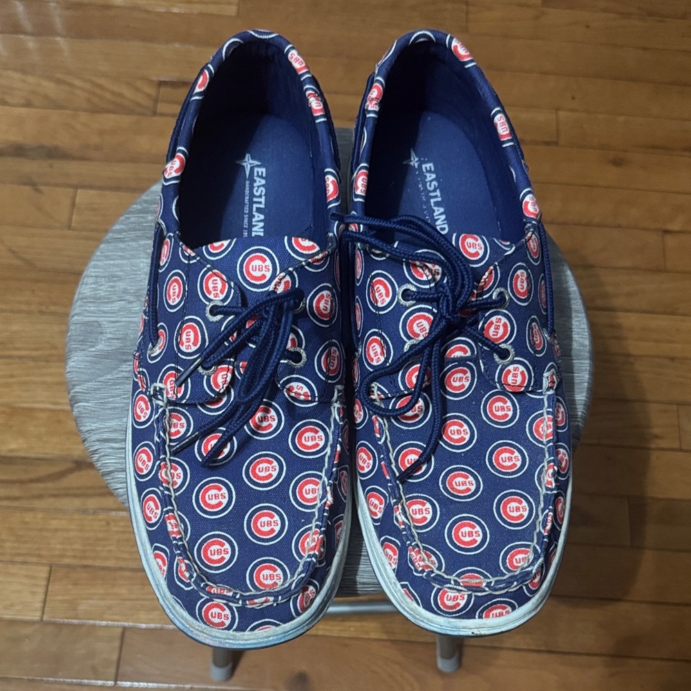 Rare Cub Eastland Men's Navy and Red Patterned Boat Shoes